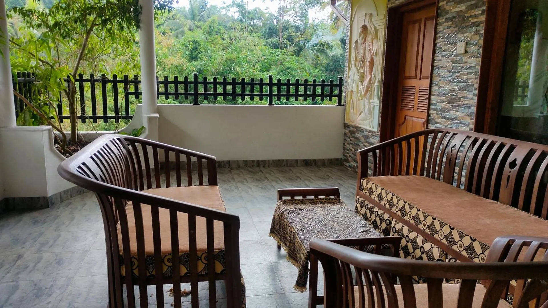 Heaven Palace Kandy Hotel