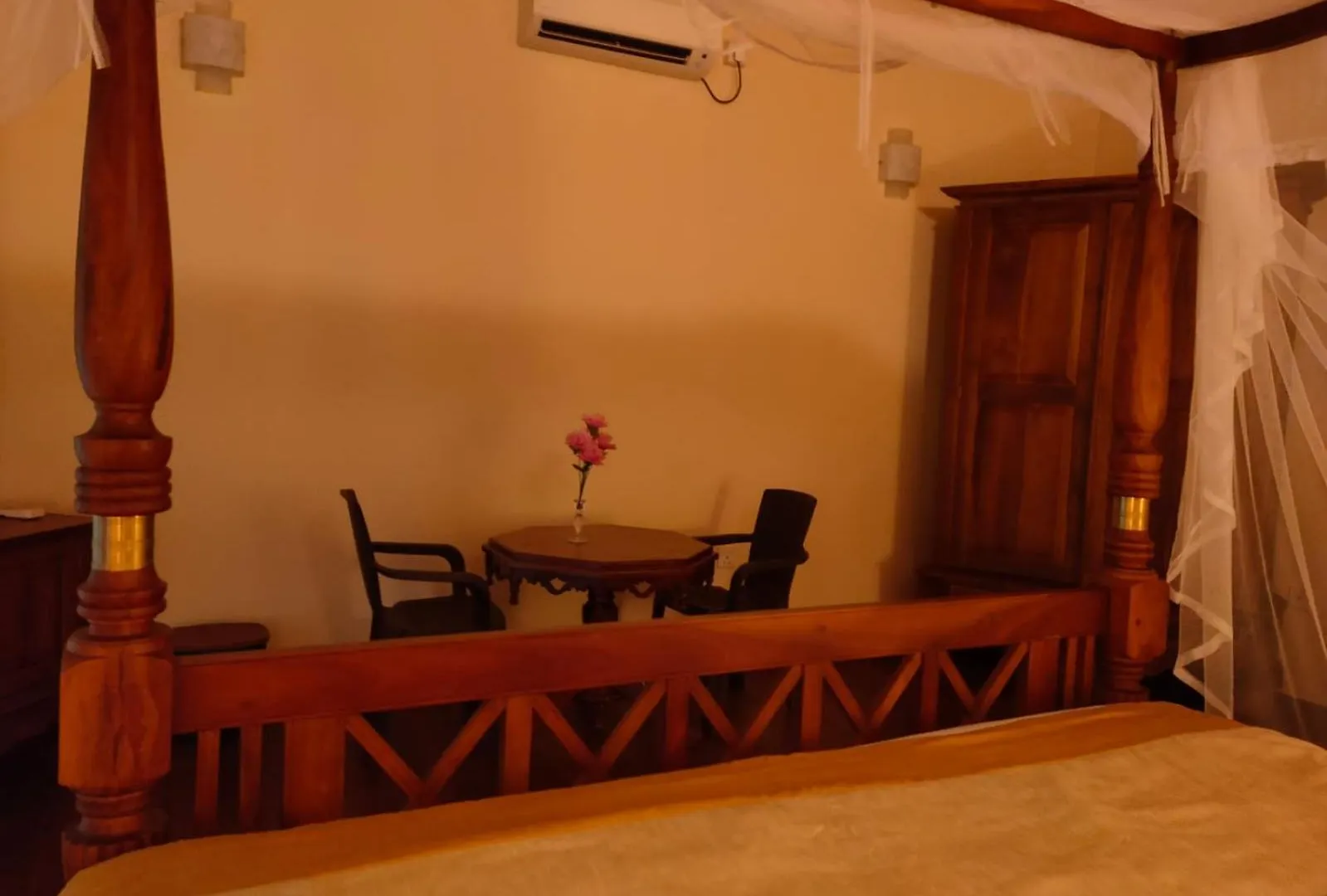 Hotel Heaven Palace Kandy